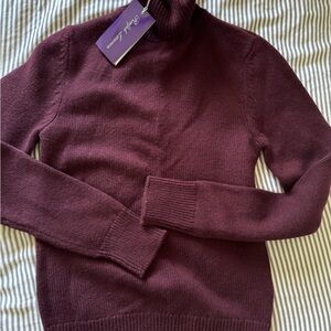 NWT!! Ralph Lauren purple label! Women's cashmere burgundy Turtleneck Sweater